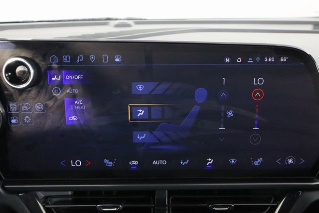 Used 2024 Chevrolet Equinox EV RS w/ LPO, Trailering Package image 34