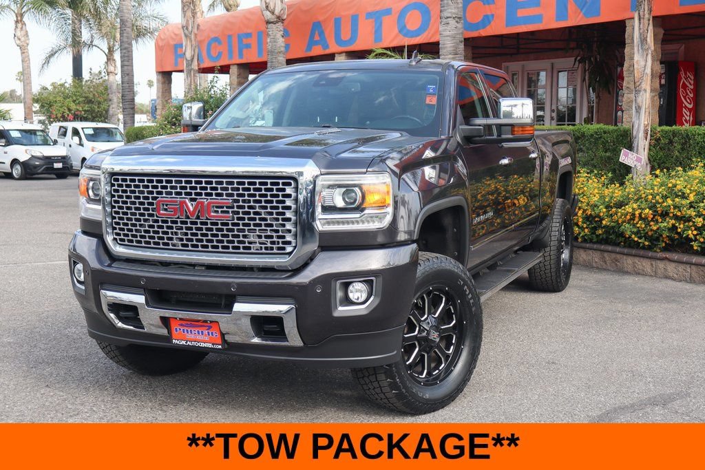 Used 2016 GMC Sierra 2500 Denali w/ Duramax Plus Package AWD/4WD image 4