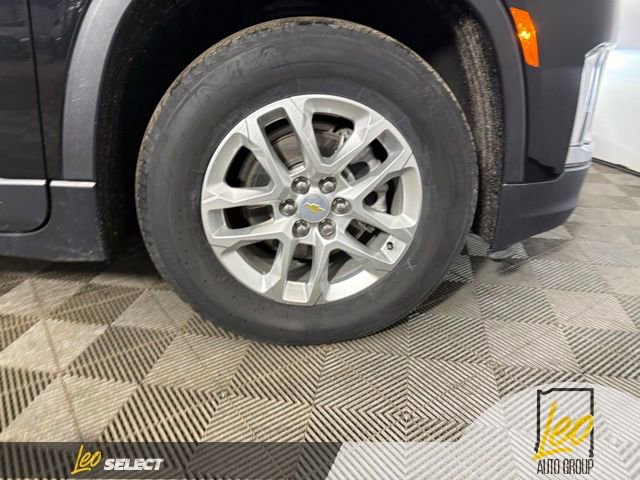 Used 2023 Chevrolet Traverse LS w/ Safety Package FWD image 23