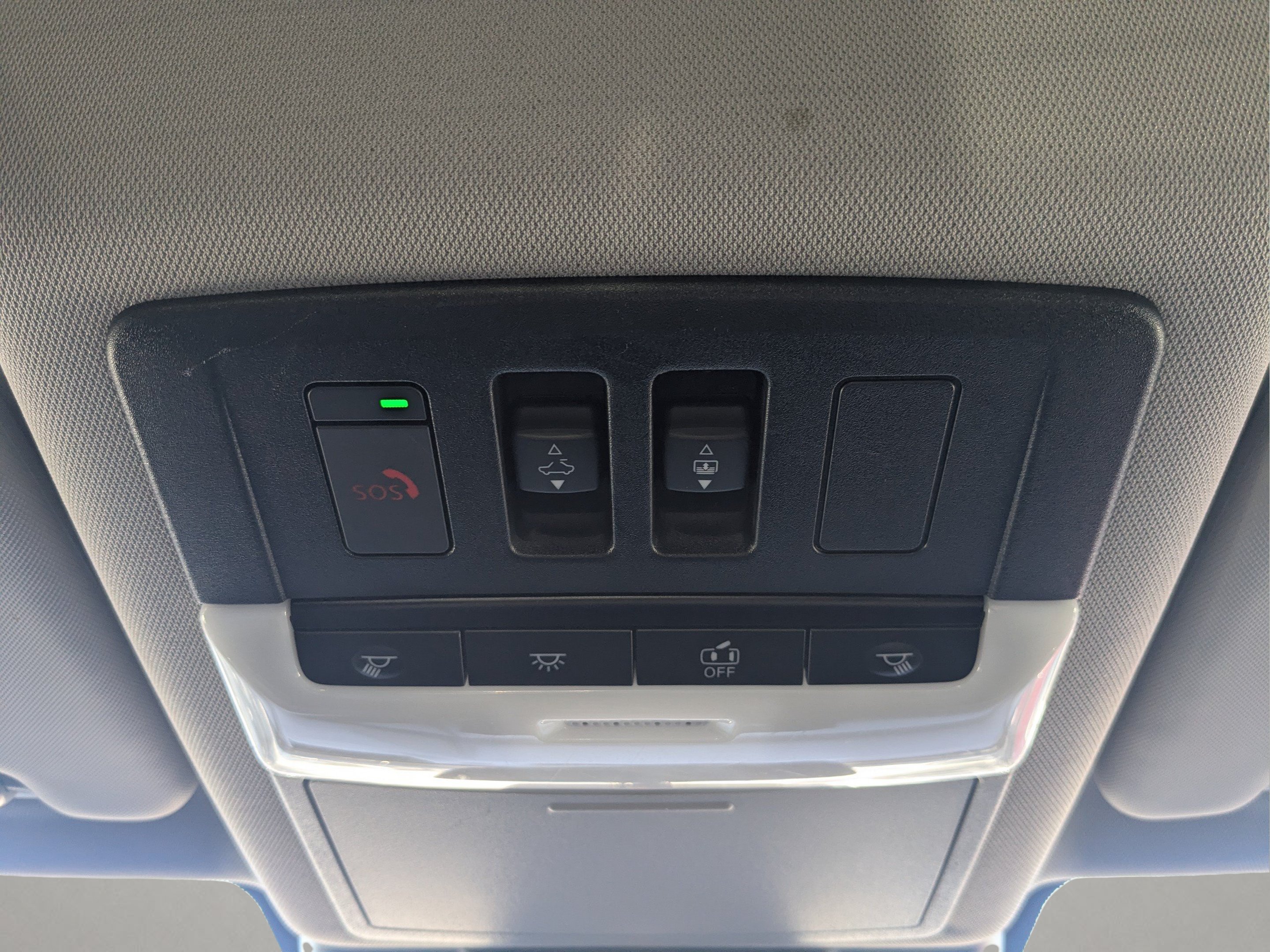 Used 2022 Nissan Rogue Platinum w/ Head-Up Display Package FWD image 18