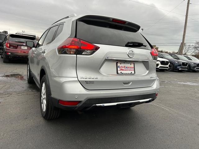 Used 2020 Nissan Rogue SV image 5