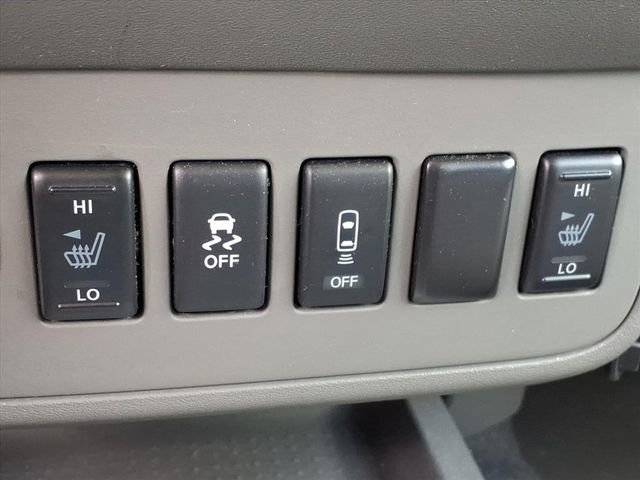 Used 2021 Nissan Frontier SV w/ Midnight Edition Floor Mats image 5