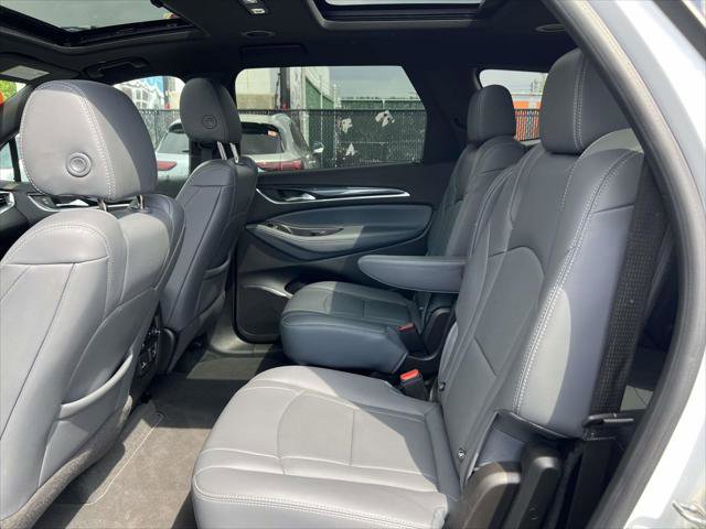 Used 2023 Buick Enclave Essence w/ Experience Buick Package AWD/4WD image 15