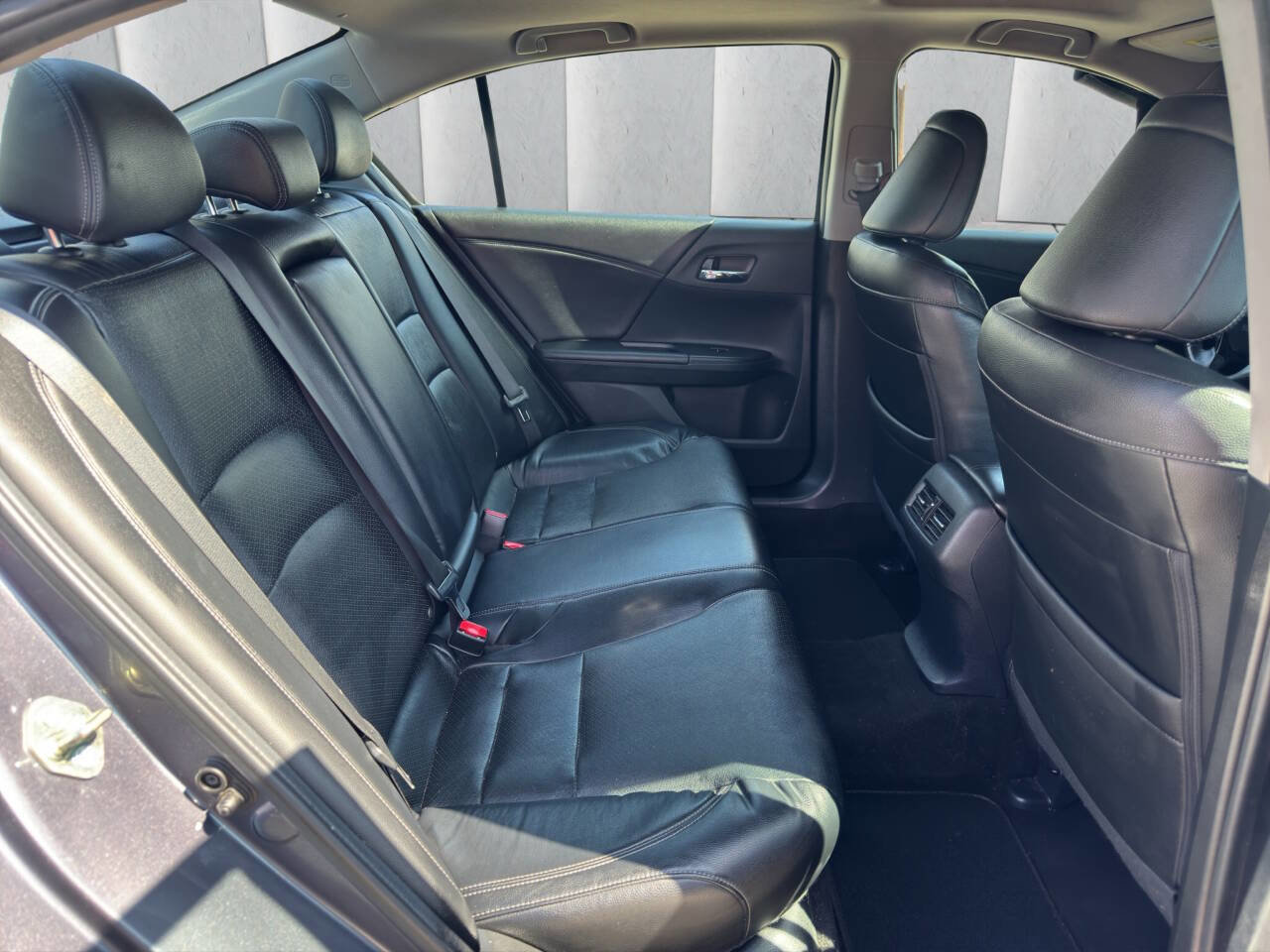 Used 2016 Honda Accord EX-L image 12