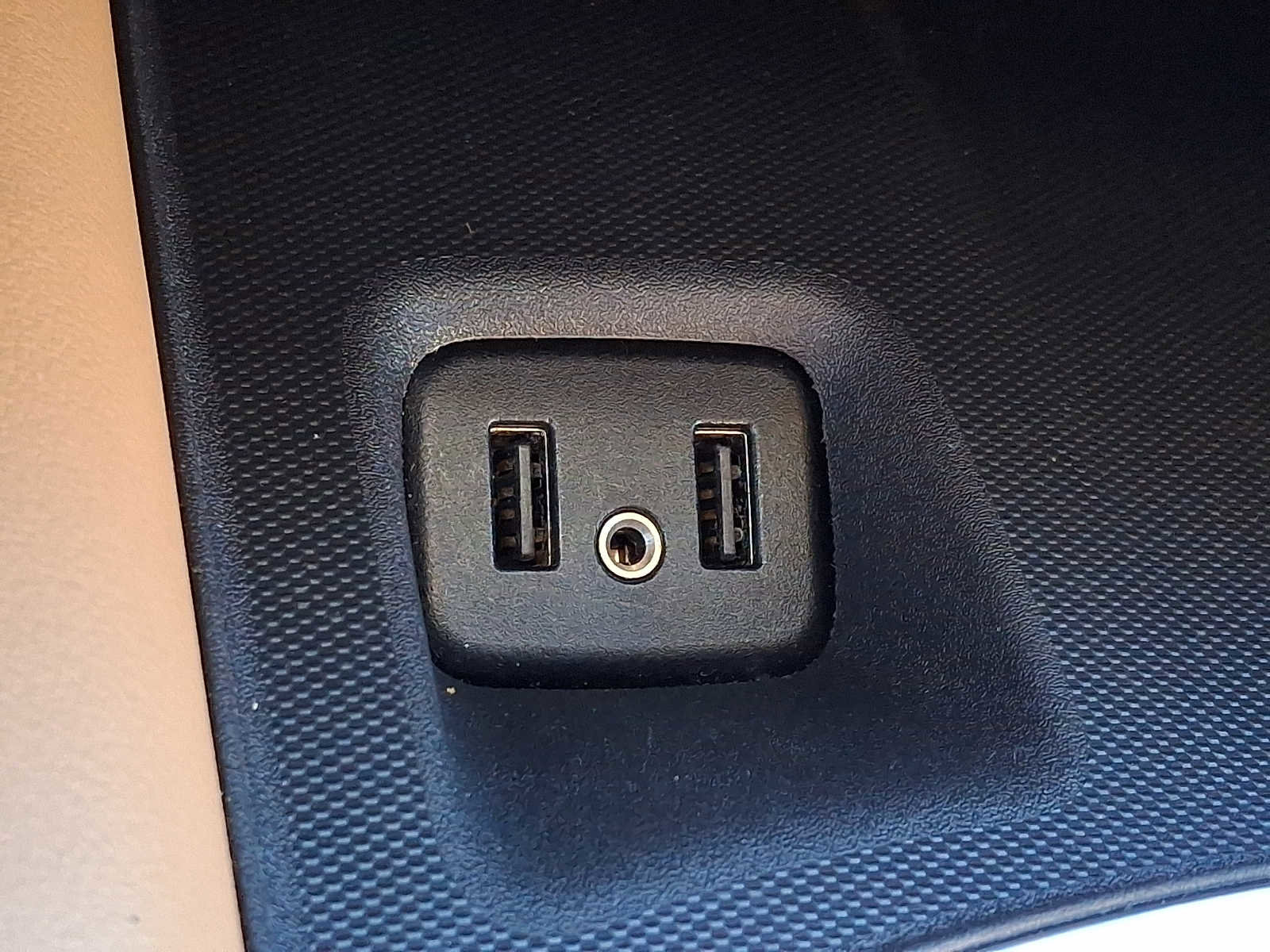 Used 2018 Buick Enclave Essence w/ LPO, Hit The Road Package image 27