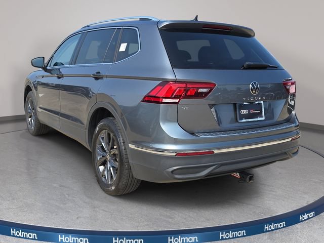 Used 2022 Volkswagen Tiguan SE w/ Panoramic Sunroof Package AWD/4WD image 8