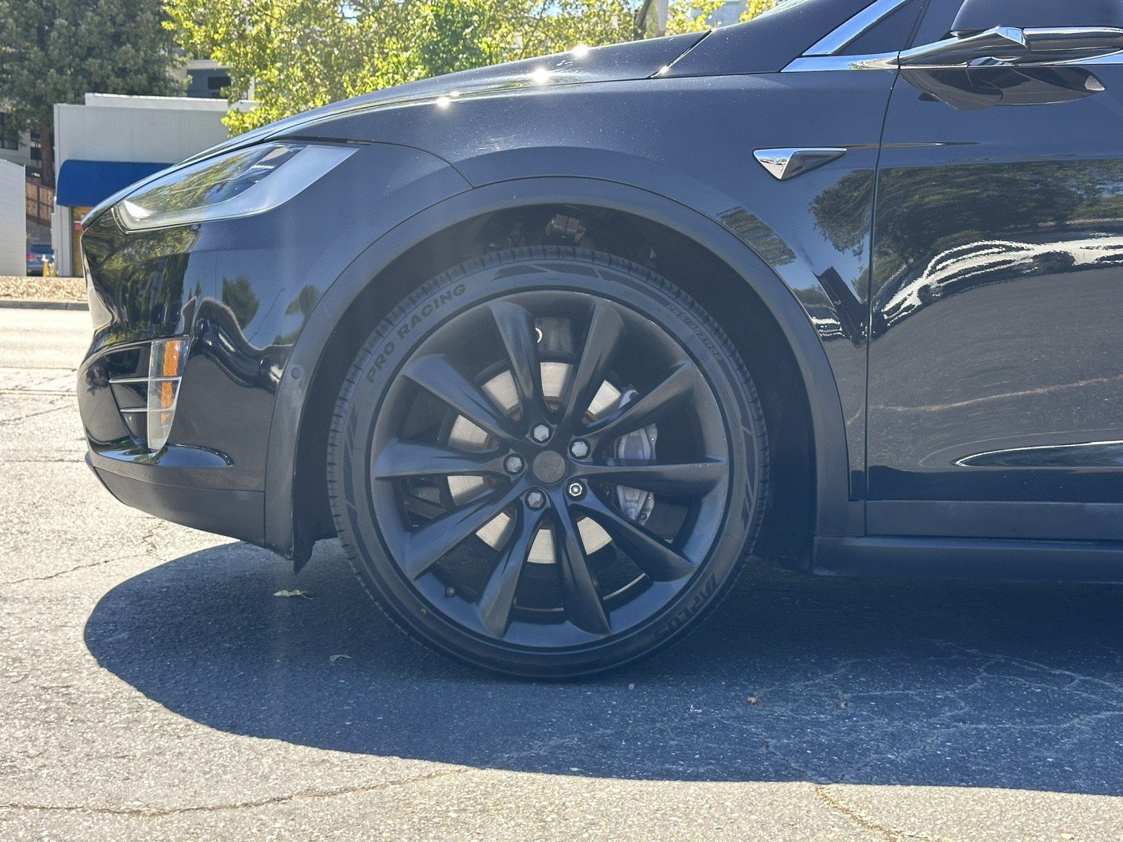 Used 2018 Tesla Model X 75D AWD/4WD image 13