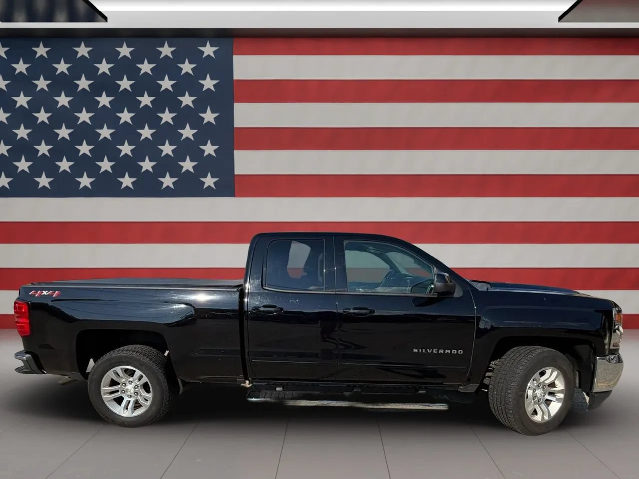 Used 2018 Chevrolet Silverado 1500 LT w/ All Star Edition AWD/4WD image 7