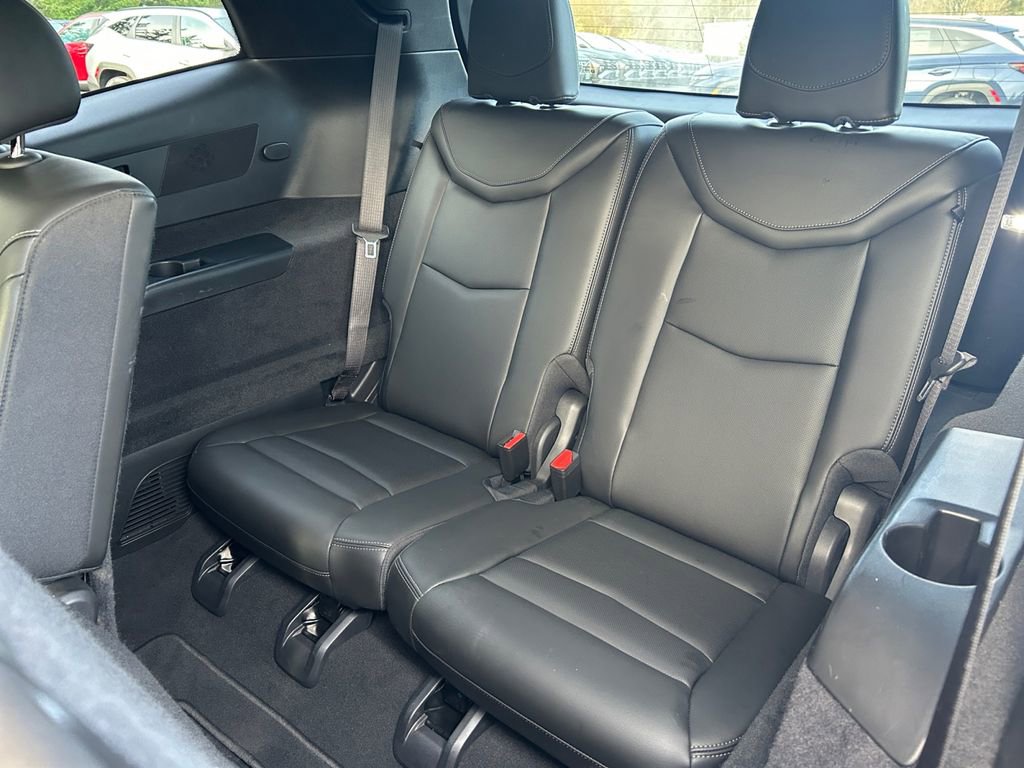 Used 2024 Cadillac XT6 Sport w/ Technology Package image 35