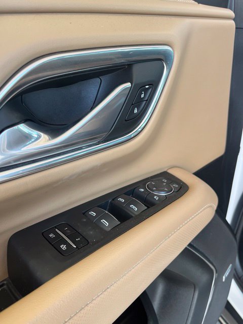 Used 2023 Chevrolet Suburban Premier AWD/4WD image 16