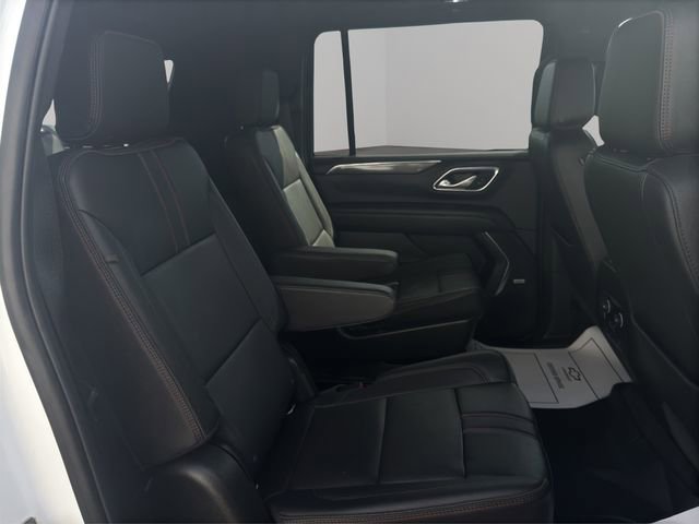 Used 2022 Chevrolet Suburban RST w/ Luxury Package image 16