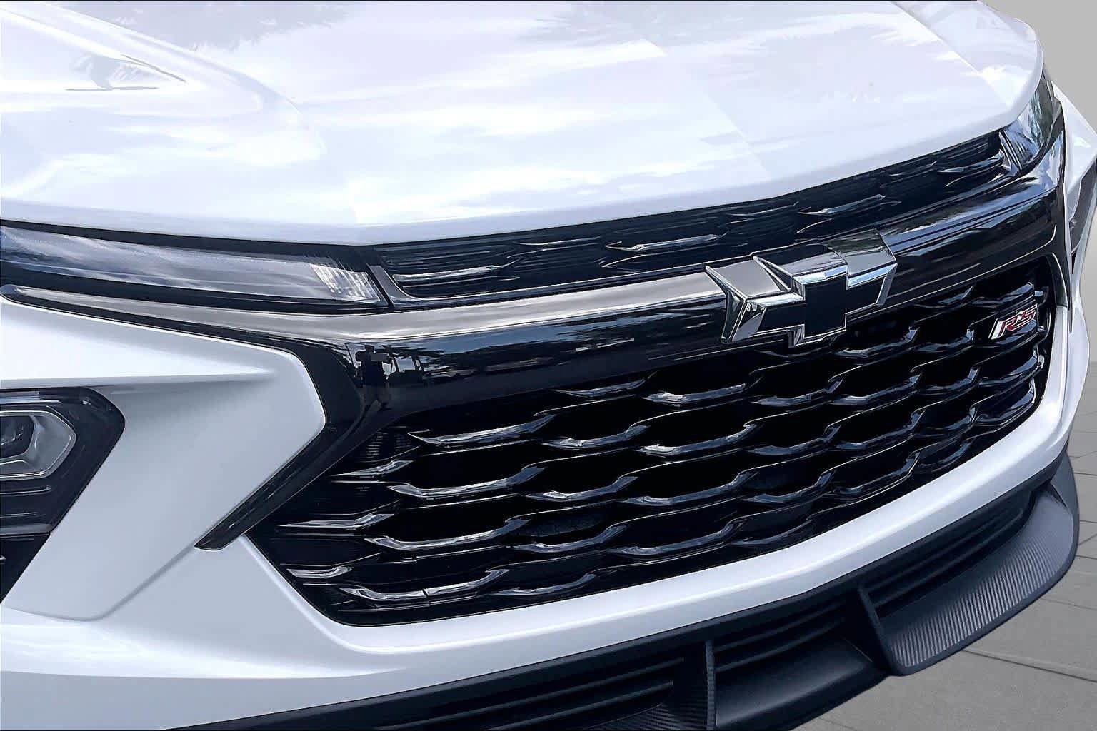 Used 2025 Chevrolet TrailBlazer RS w/ Convenience Package FWD image 31