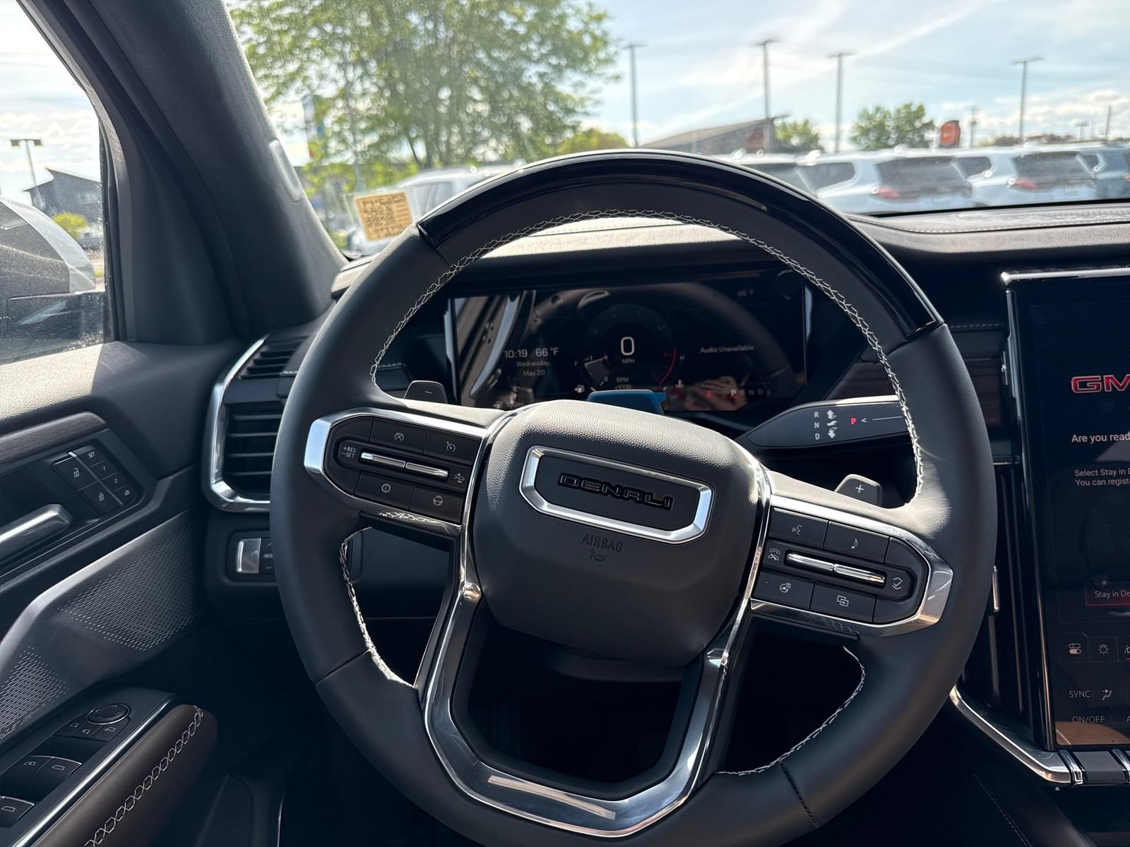 New 2026 GMC Acadia Denali Ultimate w/ LPO, Floor Liner Package AWD/4WD image 13