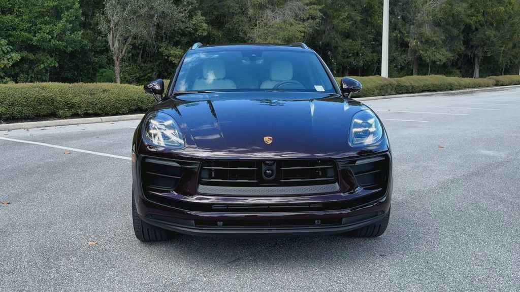 New 2026 Porsche Macan image 3