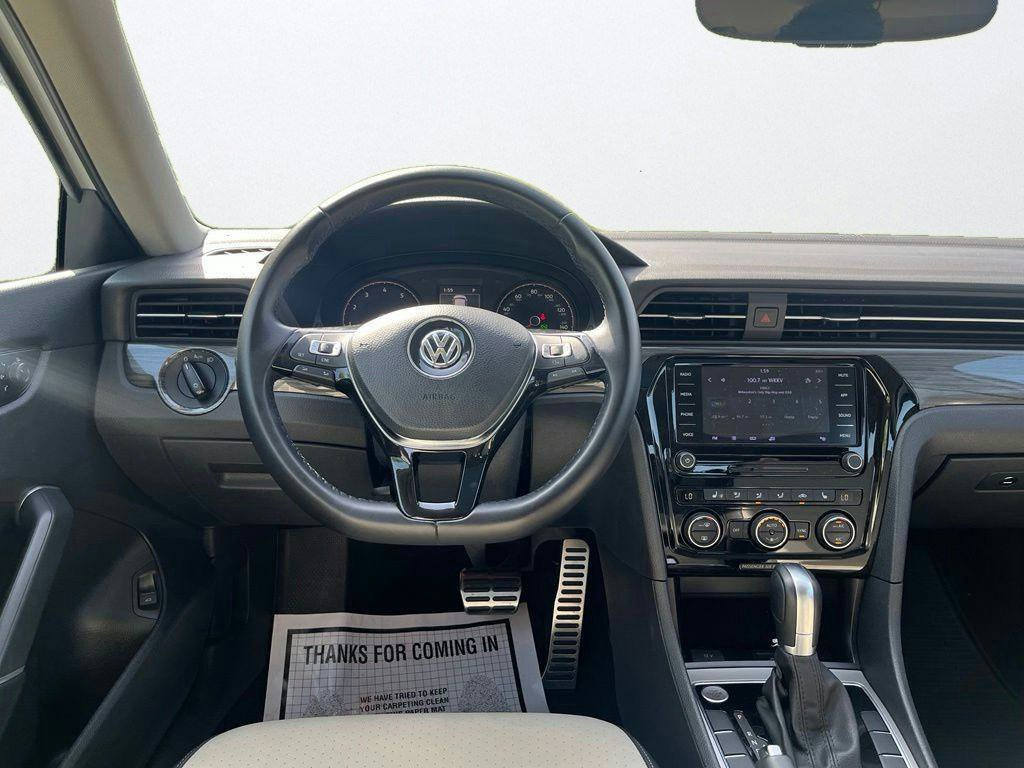 Certified 2020 Volkswagen Passat 2.0T R-Line FWD image 21