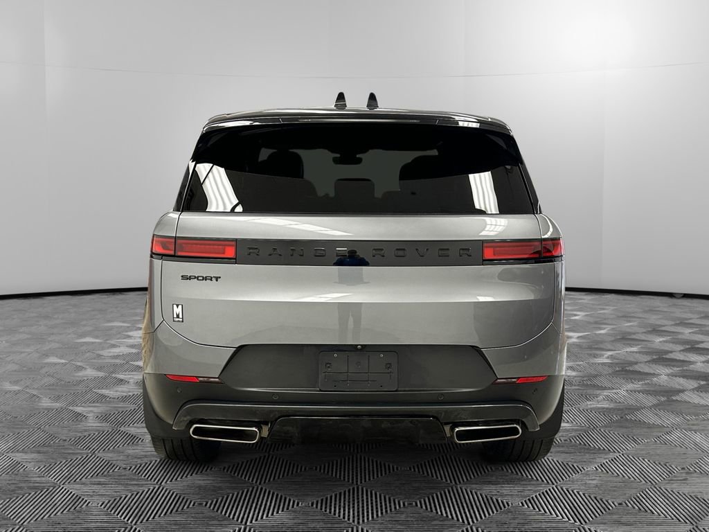 Used 2024 Land Rover Range Rover Sport SE image 3