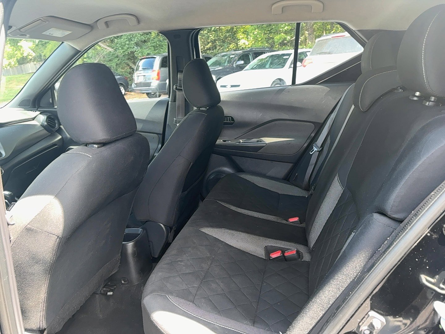 Used 2020 Nissan Kicks S image 12