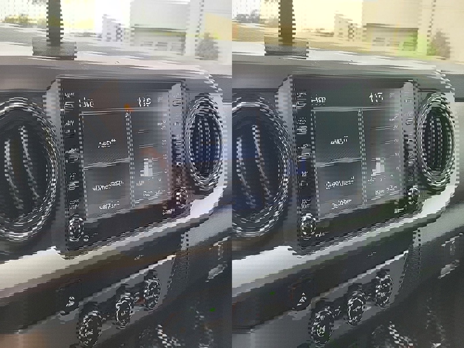 Used 2023 Toyota Tacoma SR image 18