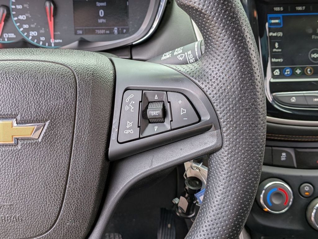 Used 2019 Chevrolet Trax LT FWD image 20