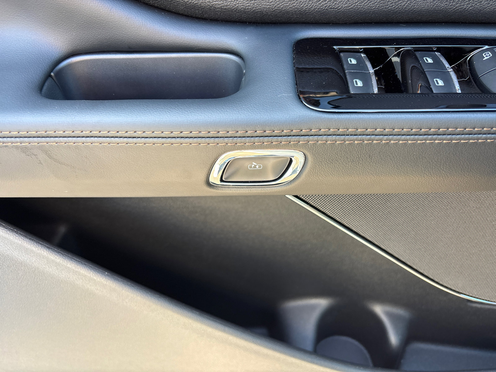 New 2025 Lincoln Aviator Reserve w/ Illumination Package image 14