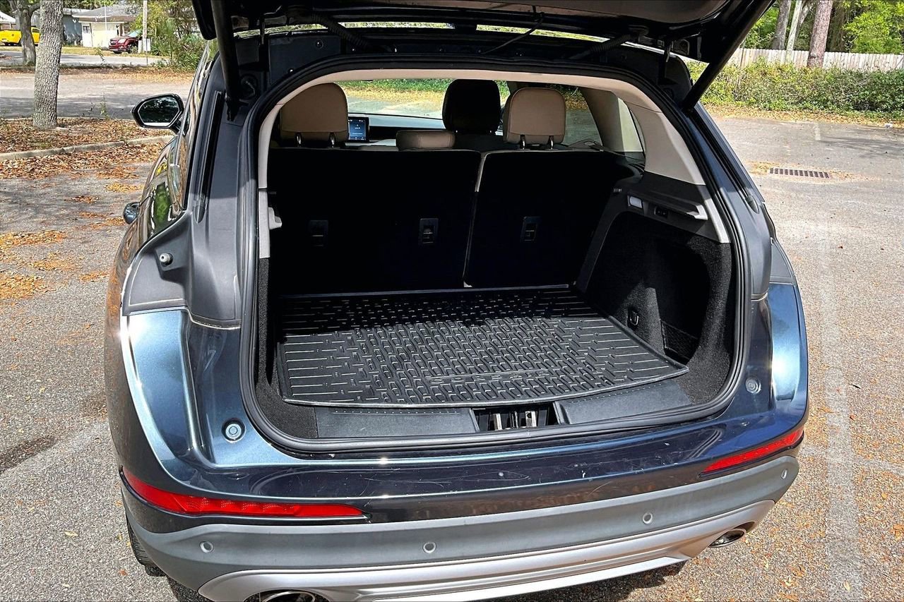 Used 2020 Lincoln Corsair Reserve image 34