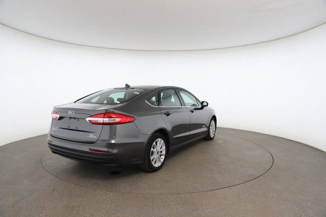 Used 2019 Ford Fusion SE image 17