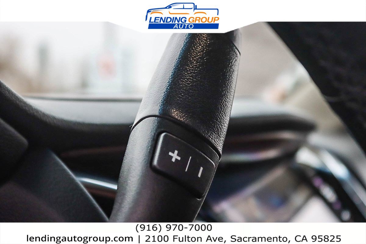 Used 2019 Cadillac Escalade Premium Luxury image 20