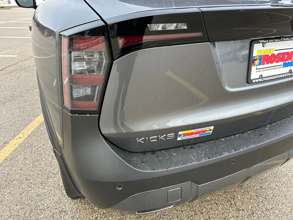 New 2026 Nissan Kicks S image 32