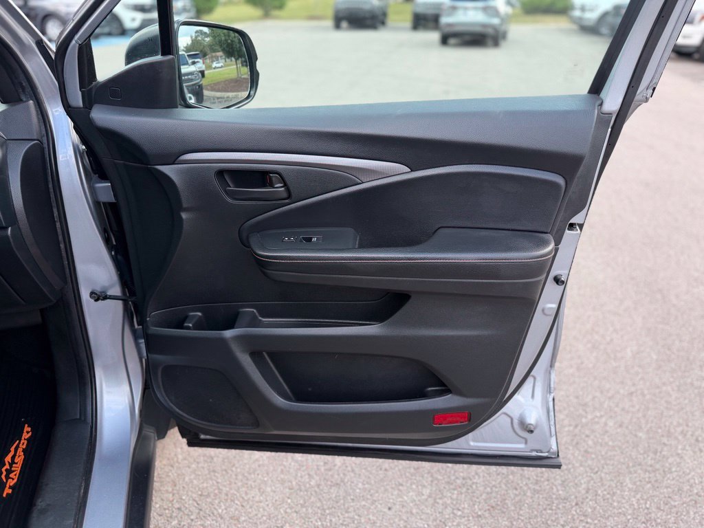 Used 2022 Honda Pilot TrailSport image 21