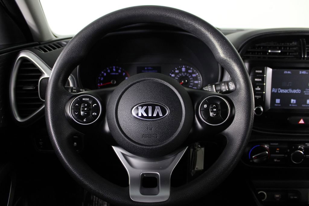 Used 2020 Kia Soul LX image 22