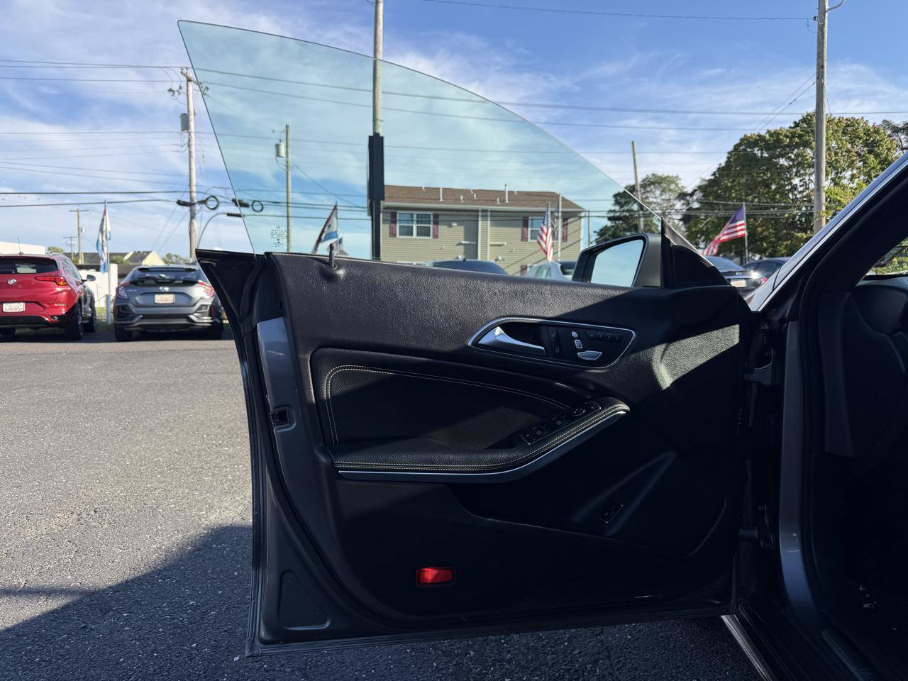 Used 2019 Mercedes-Benz CLA 250 4MATIC image 9