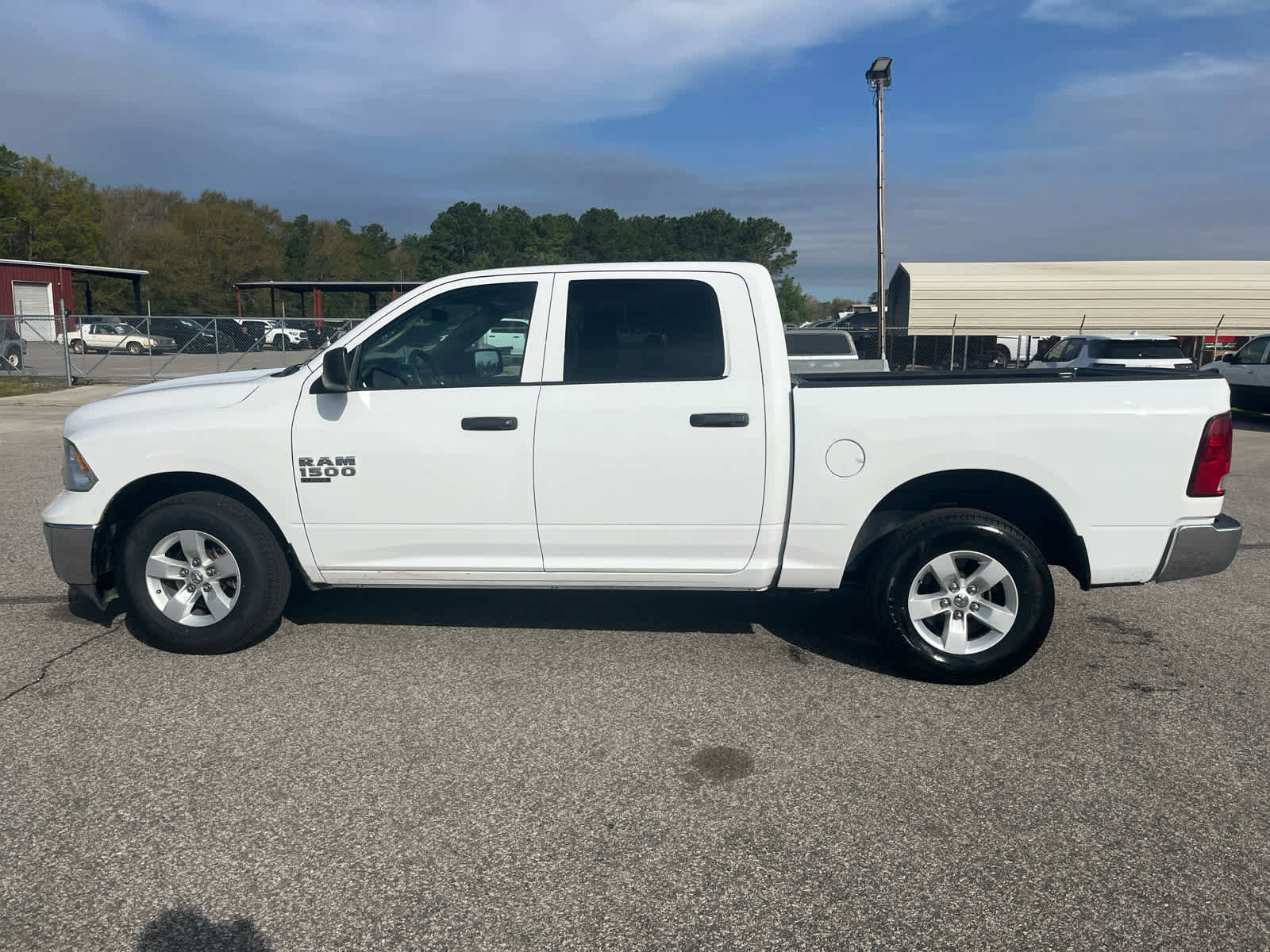 Used 2022 RAM 1500 Classic SLT image 4