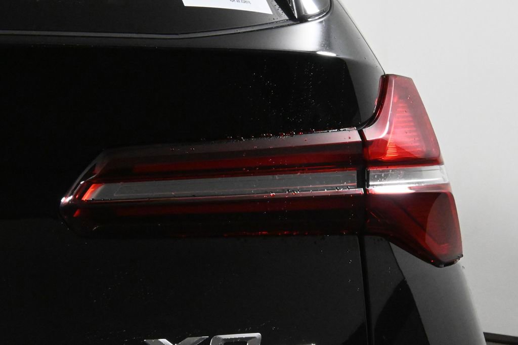 Used 2026 BMW X3 xDrive30 w/ Premium Package image 13