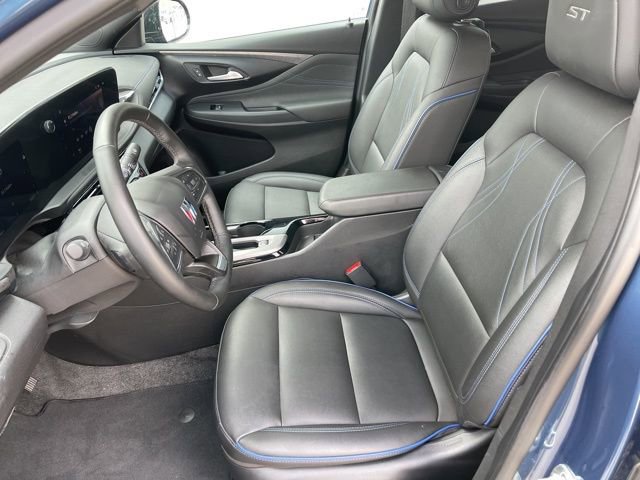 Certified 2024 Buick Envista Sport Touring w/ Convenience I Package image 12