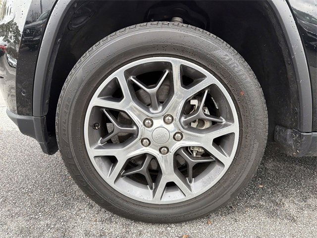 Used 2021 Jeep Grand Cherokee Limited w/ Luxury Group II image 11