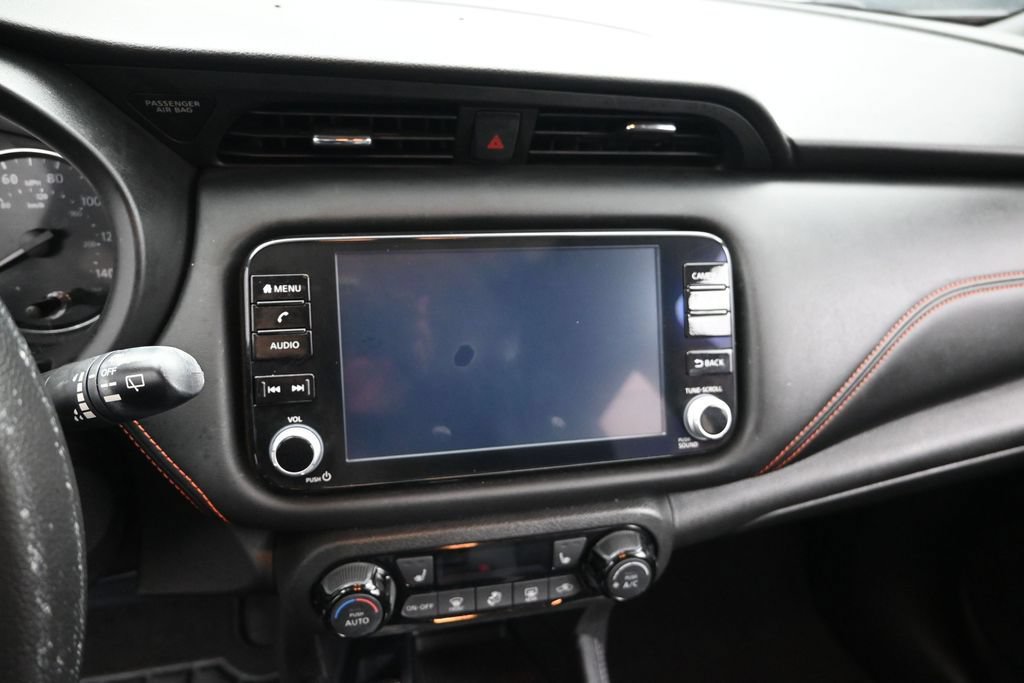 Used 2022 Nissan Kicks SR w/ Premium Package FWD image 12