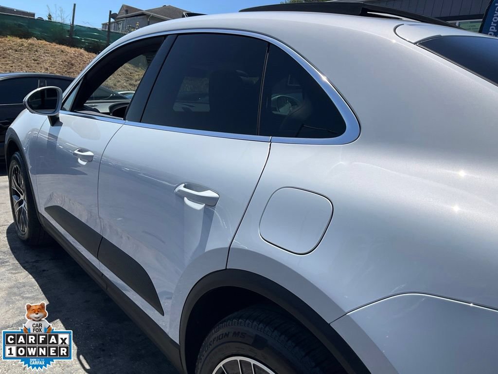 Used 2025 Porsche Macan 4S Electric AWD/4WD image 86