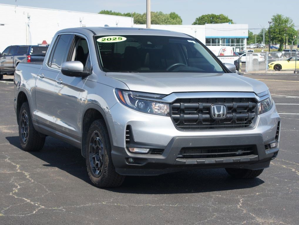 Used 2025 Honda Ridgeline RTL+ image 22