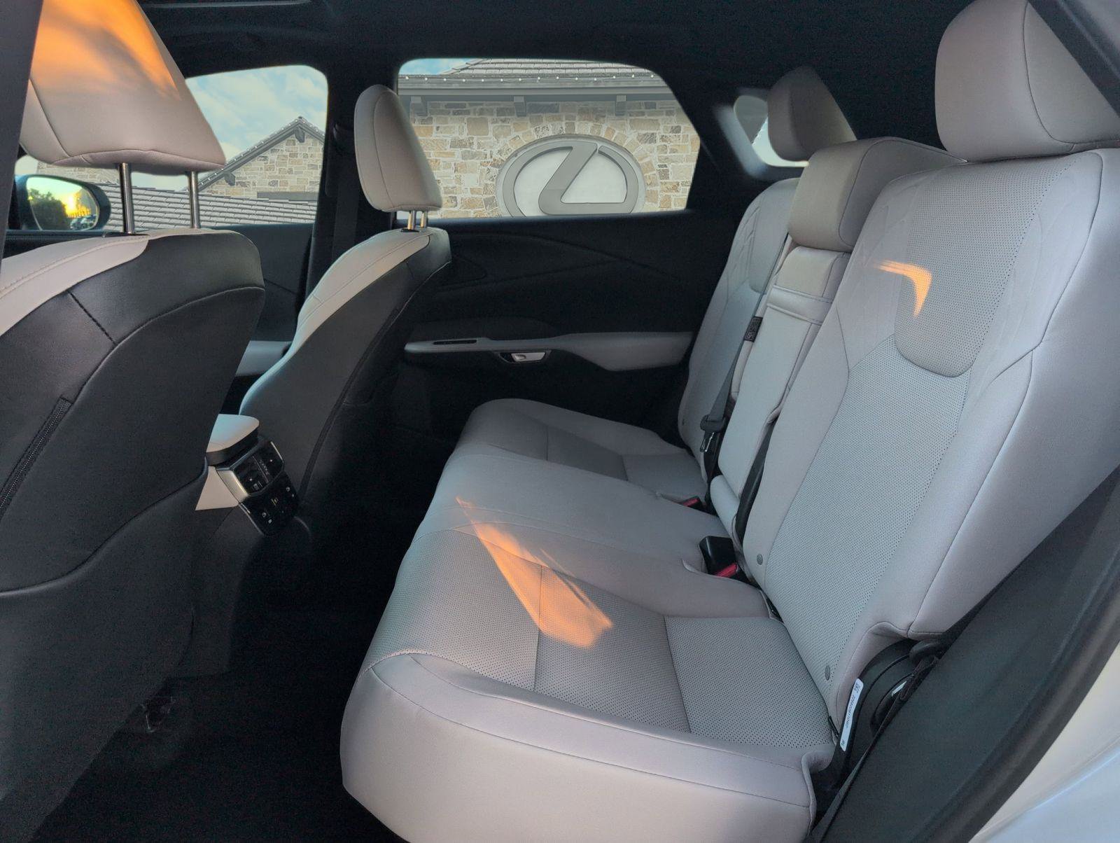 Used 2023 Lexus RX 350 Premium w/ Accessory Package (Z1) image 21