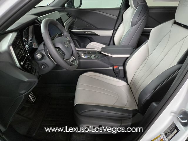 New 2026 Lexus TX 500h AWD image 10