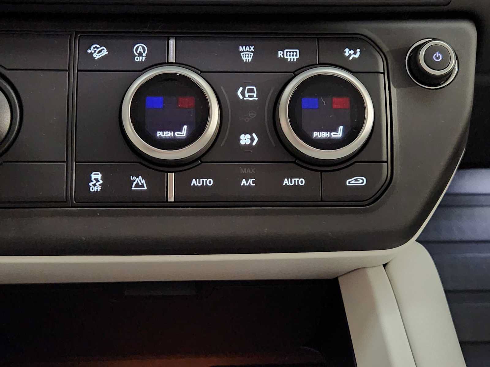 New 2026 Land Rover Defender 110 S AWD/4WD image 19