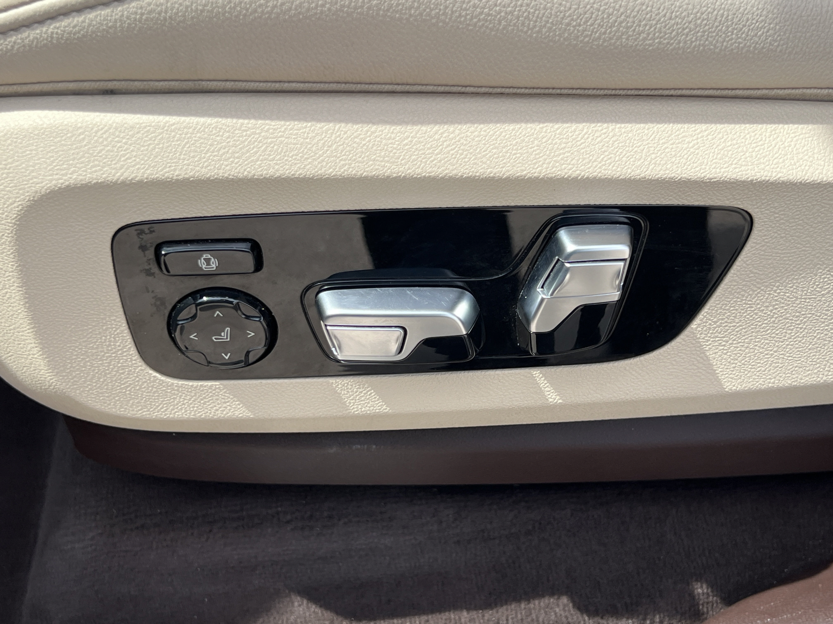 Used 2019 BMW X5 xDrive40i AWD/4WD image 10