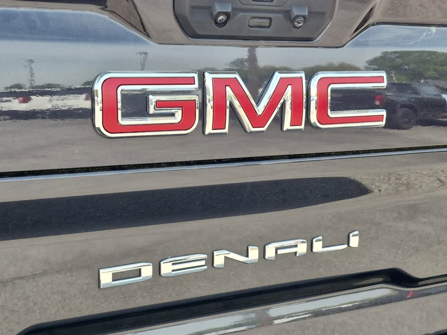 Used 2024 GMC Sierra 2500 Denali w/ Denali Reserve Package AWD/4WD image 24
