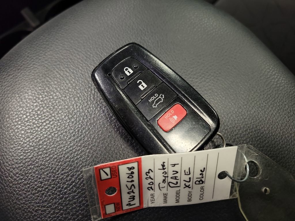 Used 2023 Toyota RAV4 XLE w/ Convenience Package image 15