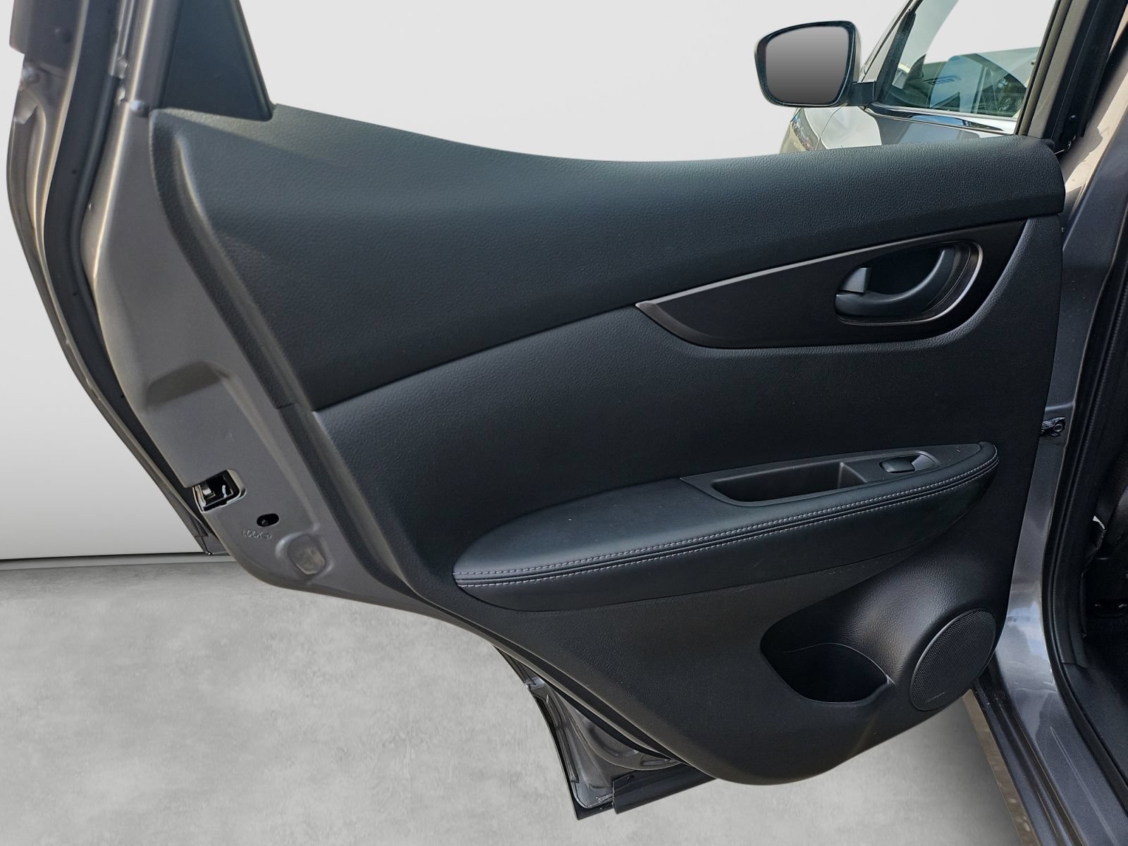 Used 2019 Nissan Rogue Sport S w/ Appearance Package AWD/4WD image 34