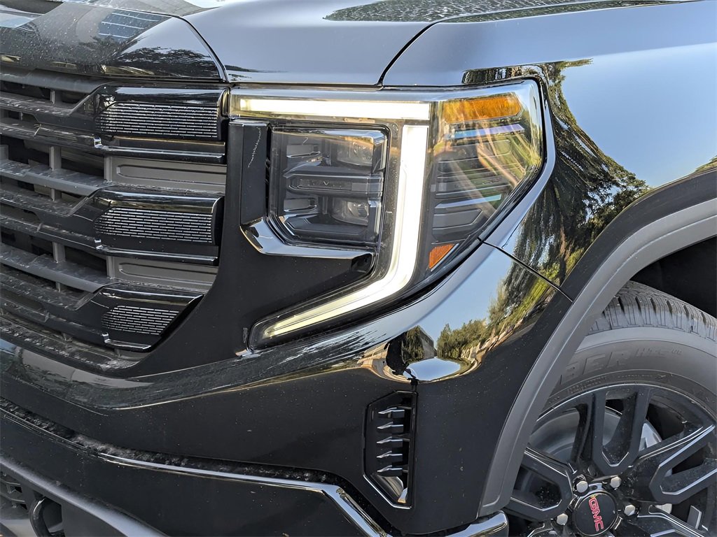New 2026 GMC Sierra 1500 Elevation image 3