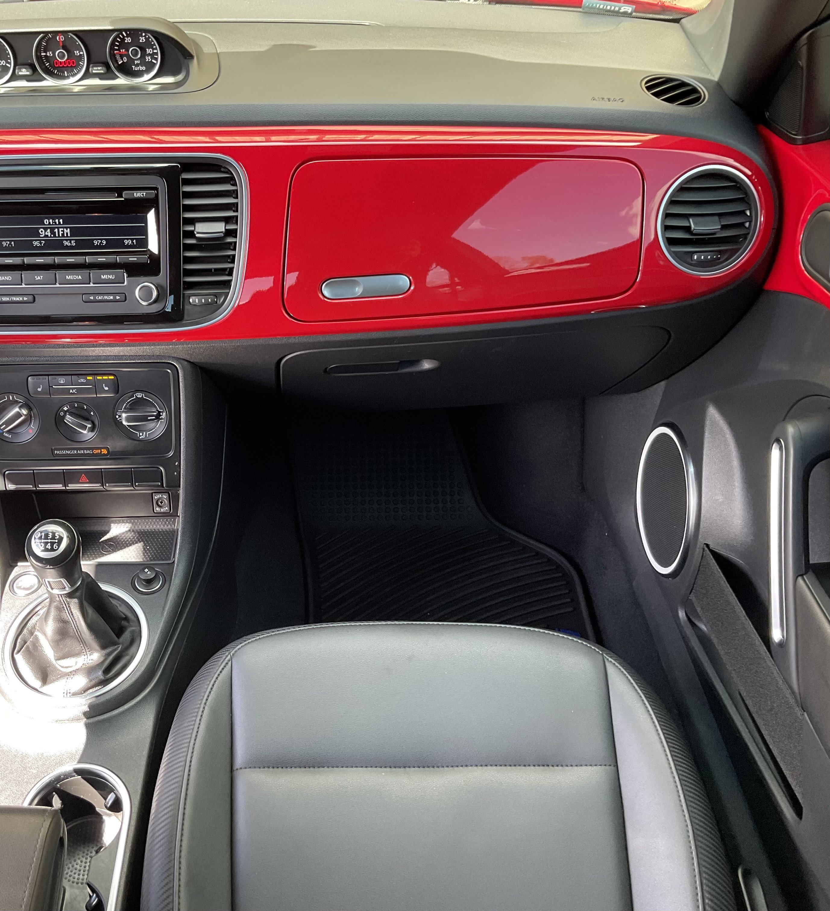 Used 2013 Volkswagen Beetle TDI image 21