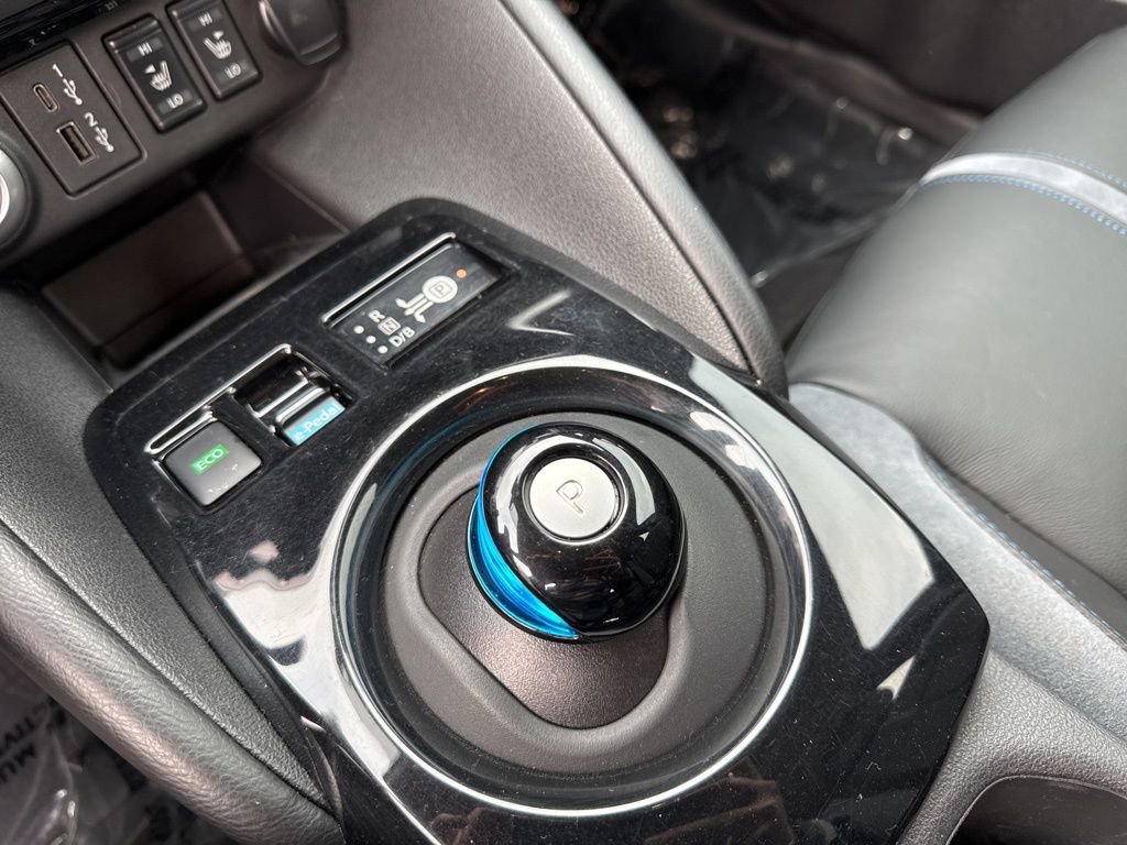 Used 2020 Nissan Leaf SL Plus image 21