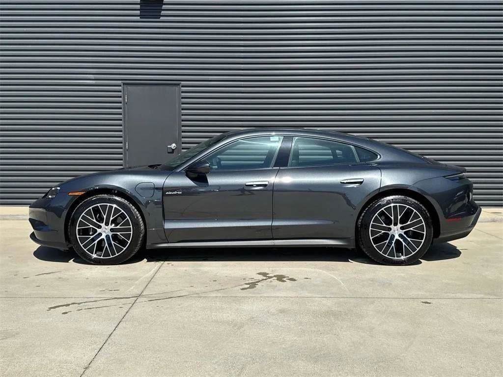 New 2025 Porsche Taycan image 93