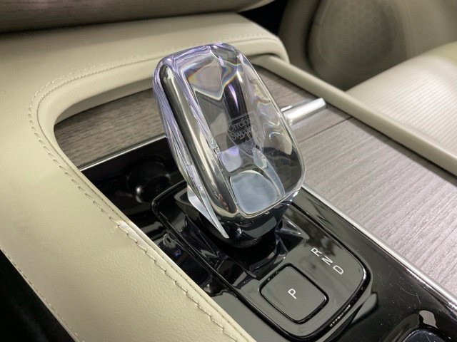 Certified 2024 Volvo XC90 T8 Ultimate AWD/4WD image 23